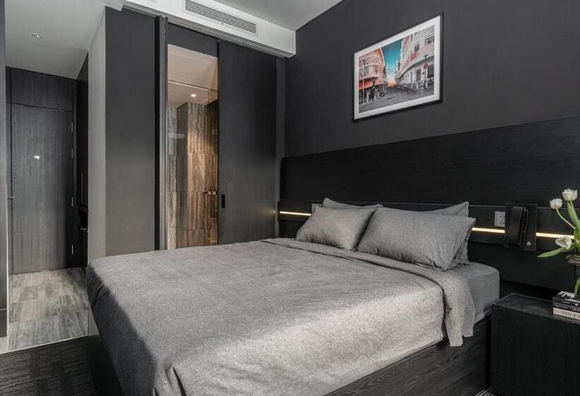 Standard Studio, M Village Nguyễn Kiệm   Cosmo Airport