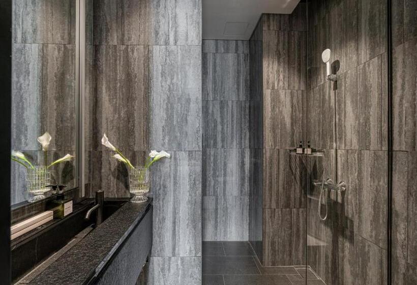 Standard Studio, M Village Nguyễn Kiệm   Cosmo Airport