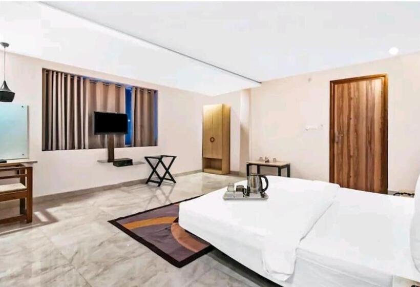 Quarto Deluxe, Veridian 100 Meter From Sahara Hospital Gate No 3