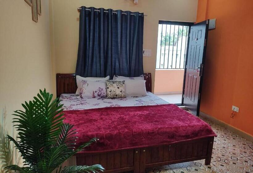 شقة غرفة واحدة, Oak Shadows Inn