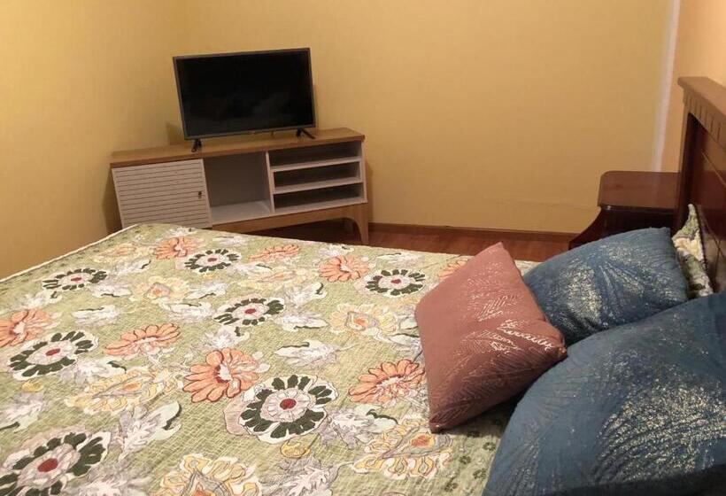 اتاق استاندارد, Tiki Hostel