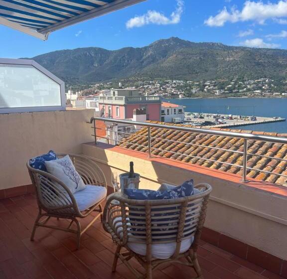 Номер Стандарт Вид на Море, Hostal Sol I Sombra