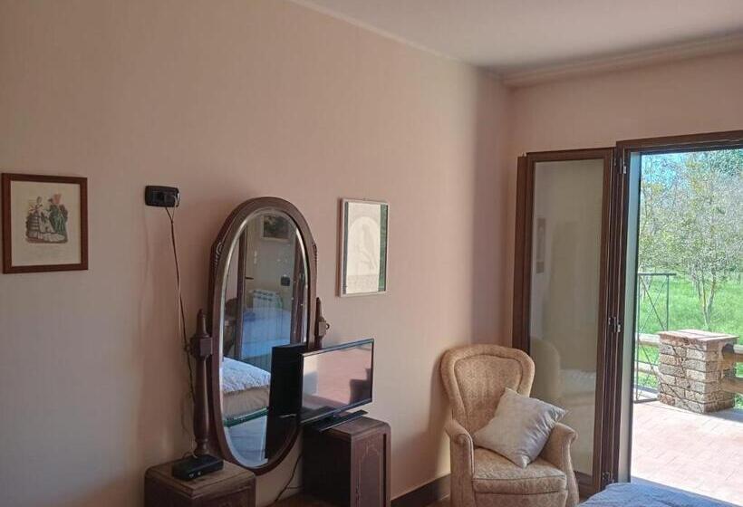 חדר דלוקס, Tenuta Frontini