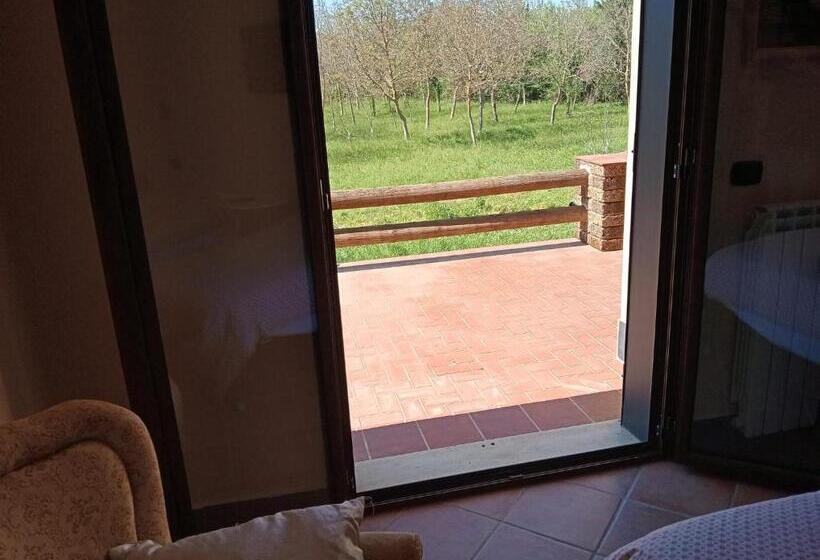 חדר דלוקס, Tenuta Frontini