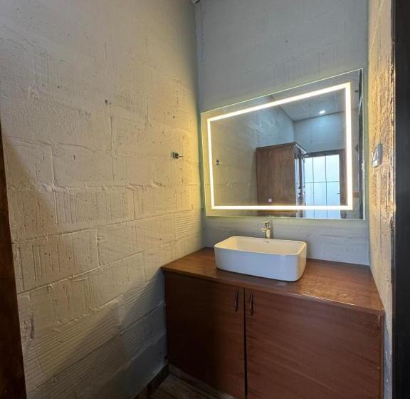 标准间带阳台, The Rajgharana Resort