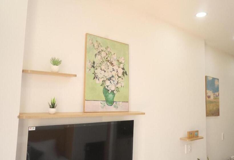 Standard Studio with Balcony, Kōzē Mini Apartment