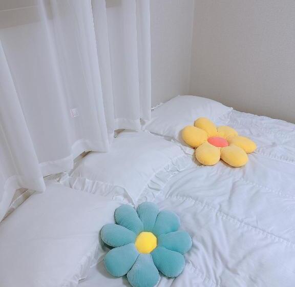 Camera Tripla Standard, Choryang Mumum 202