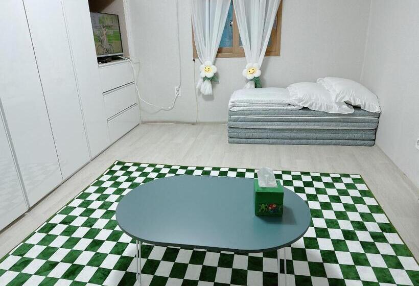 Camera Familiare, Choryang Mumum 202