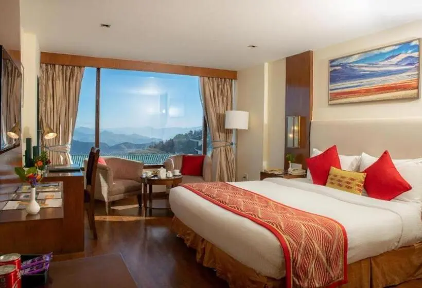 キングサイズベッドのデラックスルーム, The Ananda Kufri, Shimla