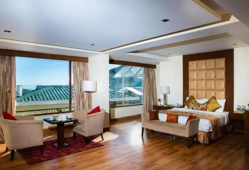 デラックススイート, The Ananda Kufri, Shimla