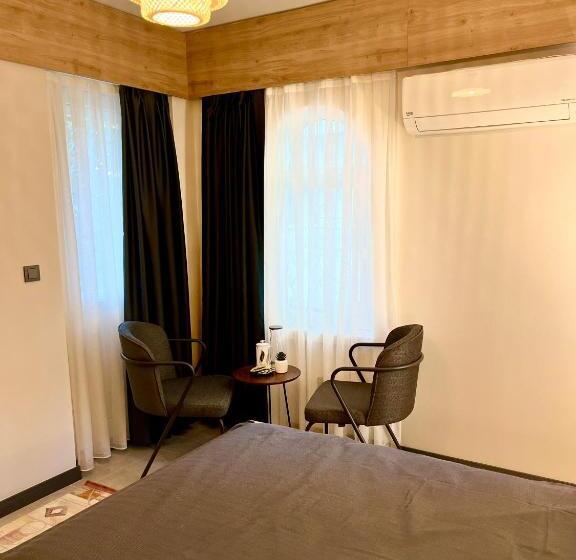 סטודיו סטנדרט עם מרפסת, Sencer Apart