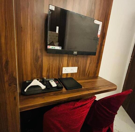 اتاق لوکس سه تخته, Airport Hotel Relax Inn