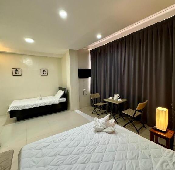 اتاق استاندارد سه نفره, Florencia S Inn
