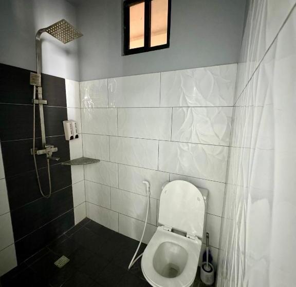 سوئیت جونیور خانوادگی, Florencia S Inn