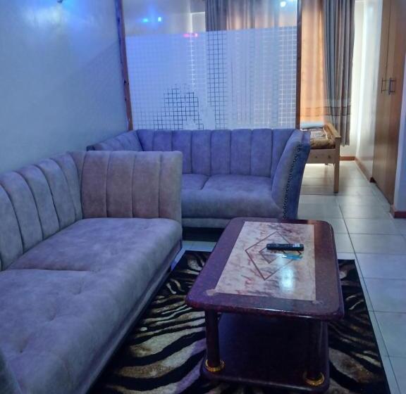 اتاق استاندارد یک نفره, Tsavo Apartments Ninty Degrees