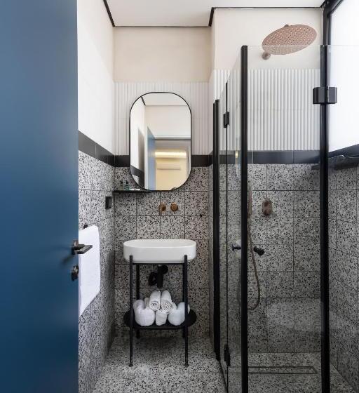 Chambre Deluxe, Mulan