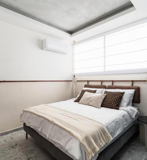 Chambre Basic, Mulan