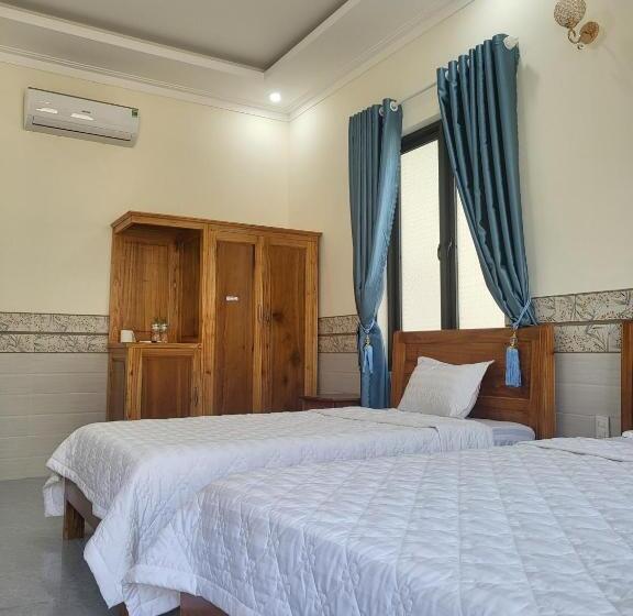 اتاق استاندارد چهار تخته, Chí Thanh Homestay