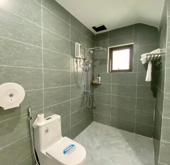 اتاق لوکس چهار تخته, Chí Thanh Homestay