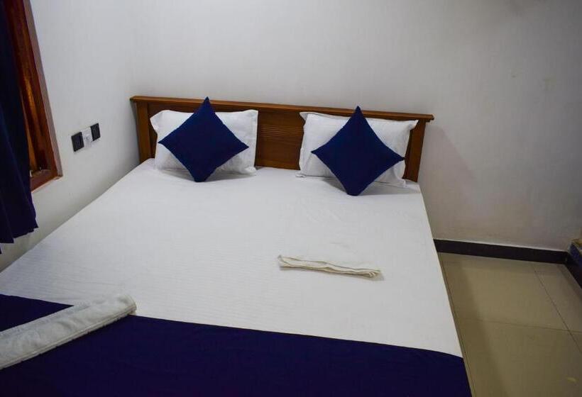 Номер Deluxe, Rolex Guest House