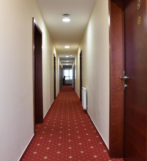 اتاق استاندارد یک نفره, Gostišče Zvezda Ljutomer