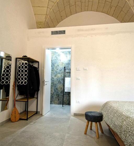 غرفة قياسية, Itaca