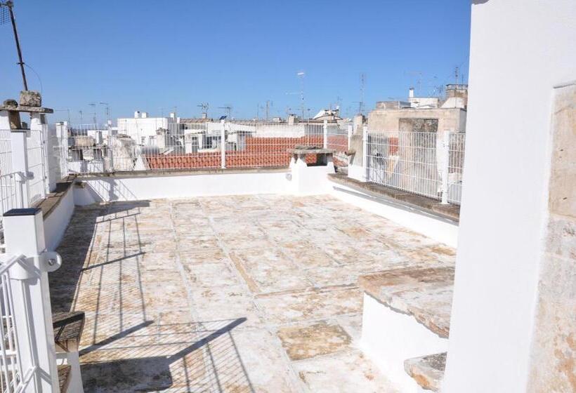 اتاق خانوادگی, Palazzo D Itria Luxury Holiday