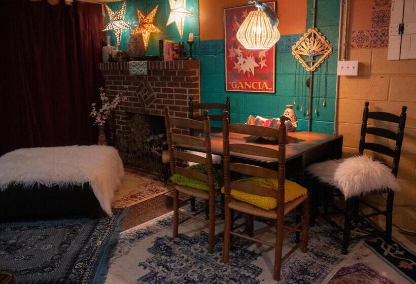 غرفة عائلية, Quiet And Welcoming