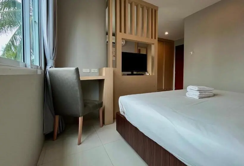 バルコニー付きスタンダードルーム, Hidayah Condotel,ao Nang, Krabi