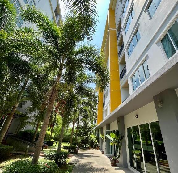 חדר סטנדרט עם מרפסת, Hidayah Condotel,ao Nang, Krabi