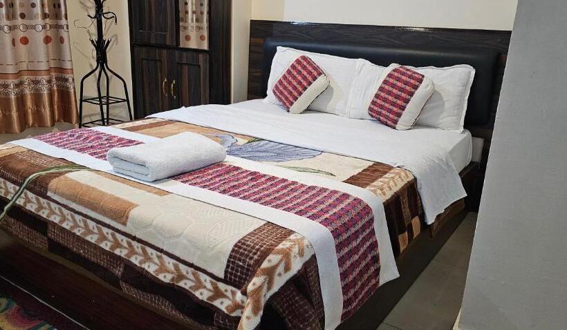 اتاق لوکس, Simara