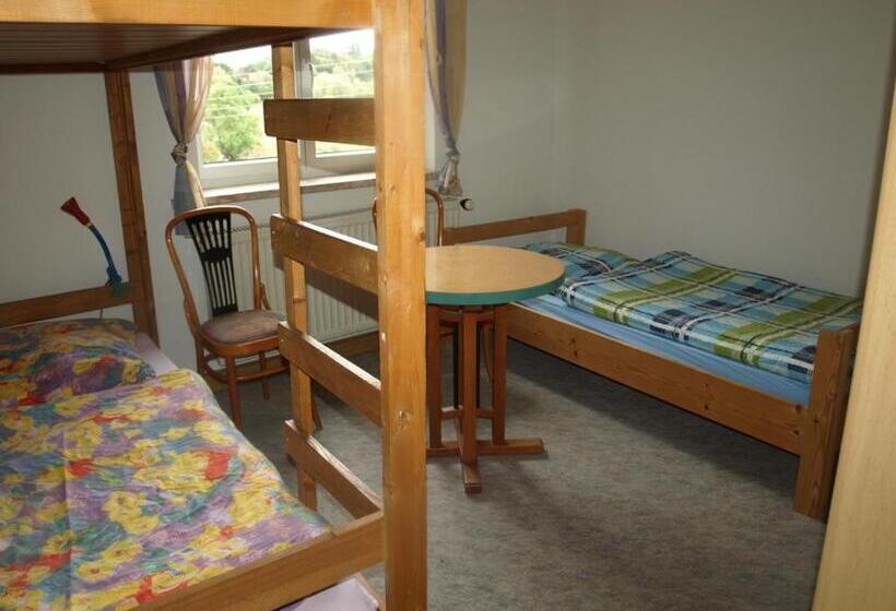חדר סטנדרט חדר אמבטיה משותף, Monteurzimmer Alte Schule Heberndorf 1