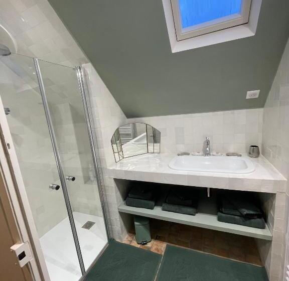 スタンダードトリプルルーム, Le Petit Serrant Maison D Hôtes D Exception