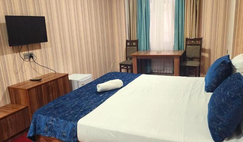 Standard Kolmen Hengen Huone, Ariva Center