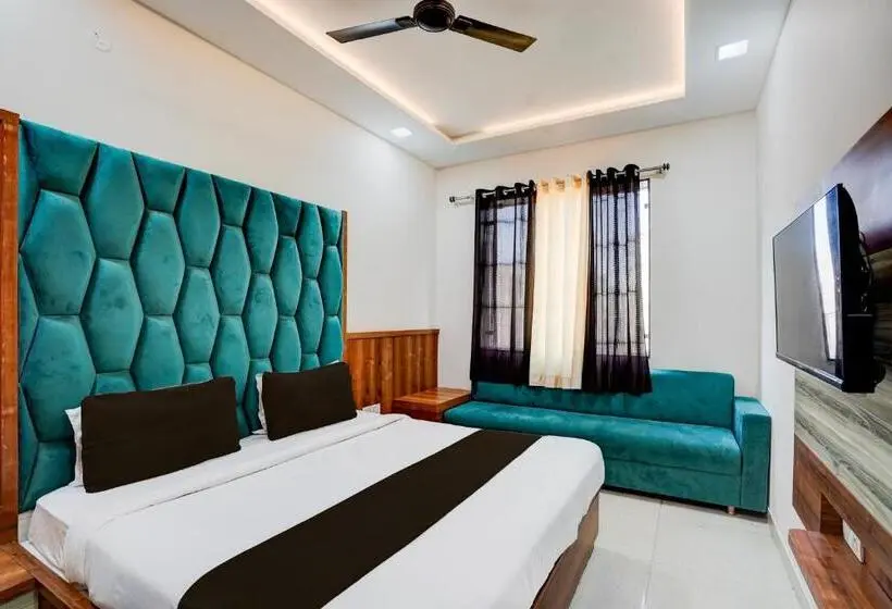 Classic Kolmen Hengen Huone, Fabhotel Smr