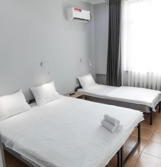 Family Room, Amor Fati Tashkent