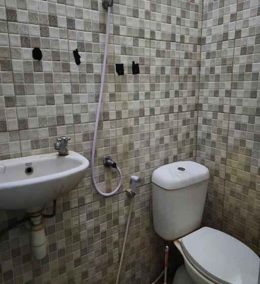 Quarto Economy Individual, Oyo 93865 Dv Homestay Syariah Kupang
