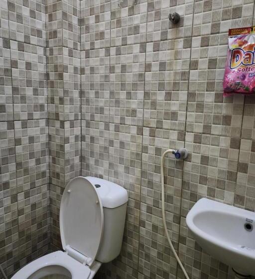 חדר סטנדרט עם מיטת קינג, Oyo 93865 Dv Homestay Syariah Kupang