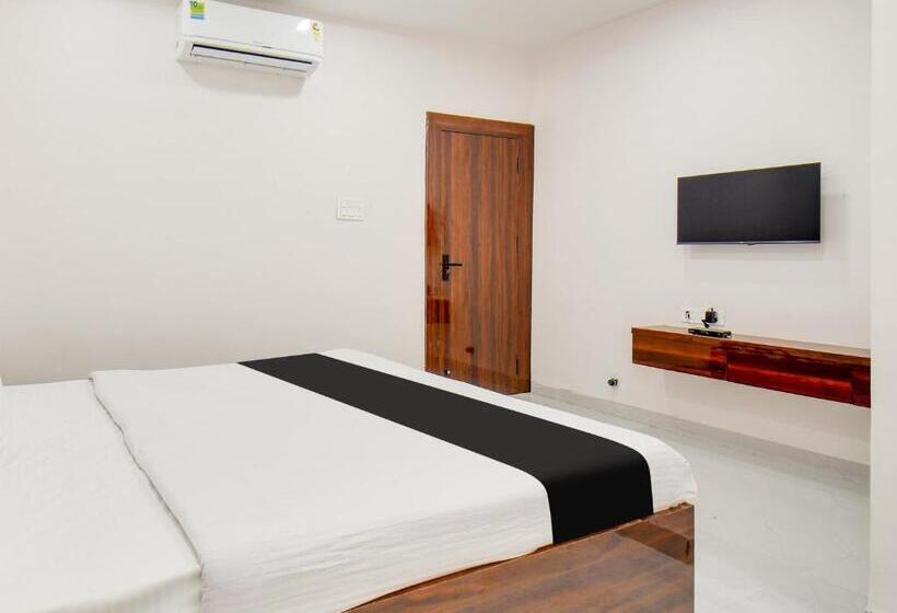 트리플 클래식 룸, Oyo Hotel Atithi Inn