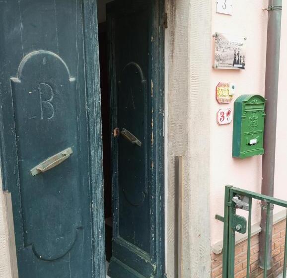 اتاق استاندارد, Da Stefania