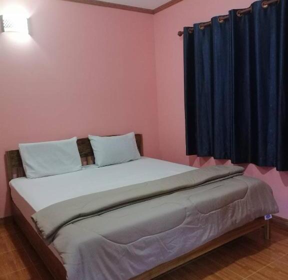 חדר אקונומי, Camp Chamao