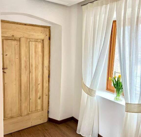 マウンテンビュースタンダードルーム, La Piolsa