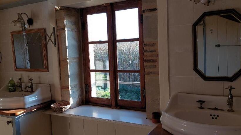 Номер Deluxe, Haou De Campagne