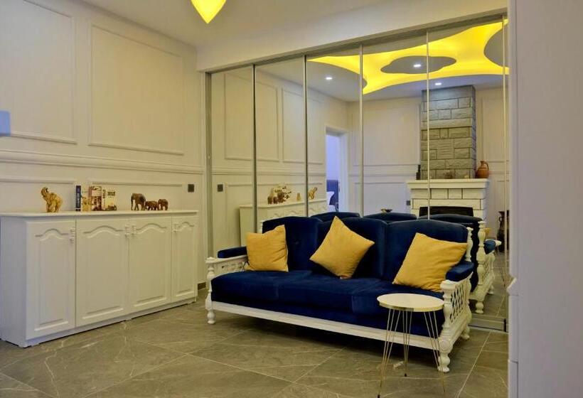 Номер Стандарт Вид на Сад, Vahide Homes