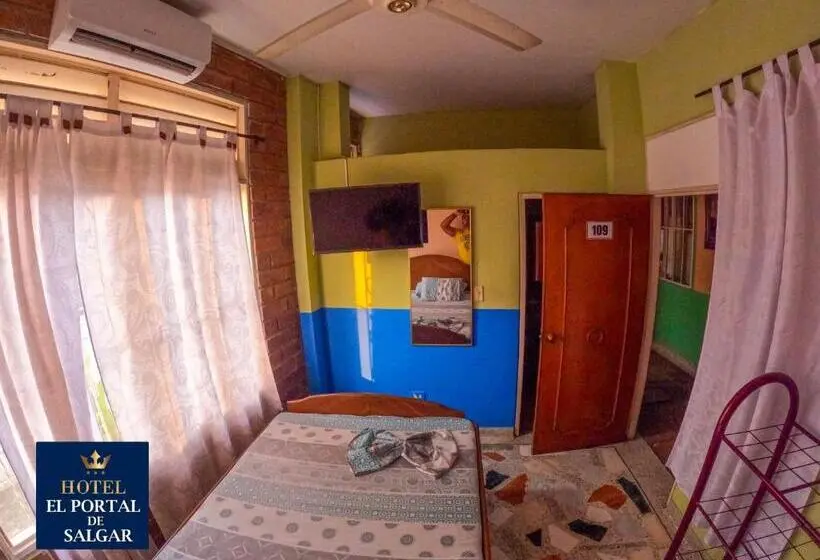 Standard Yhden Hengen Huone, El Portal De Salgar