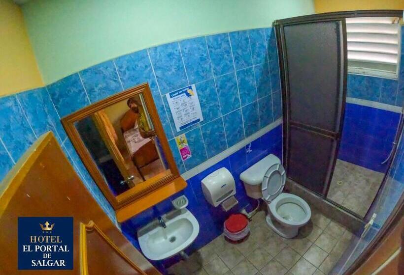 غرفة قياسية, El Portal De Salgar