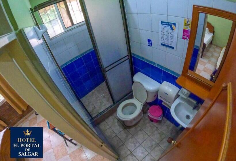 トリプルクラシックルーム, El Portal De Salgar