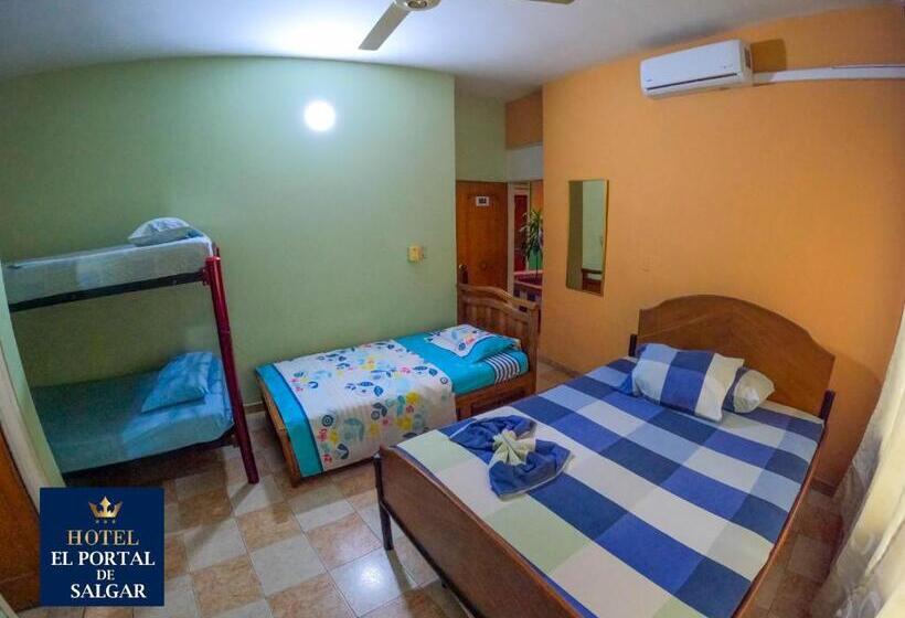 غرفة عائلية, El Portal De Salgar