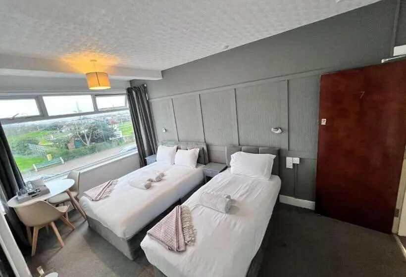 Deluxe Kolmen Hengen Huone Merinäkymä, Harbour