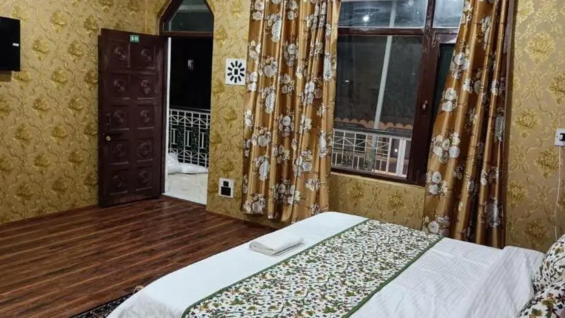 Deluxe-huone, Fabhotel Kashmir Hilltown